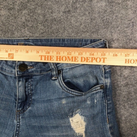 Kut From The Kloth Catherine Boyfriend Jean Shorts Size 6 Medium Wash - Picture 5 of 9